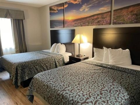 Days Inn & Suites By Wyndham Dallas Buitenkant foto
